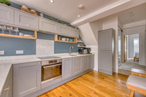 8 Kitchen 2