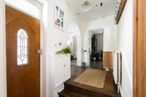 16_Hallway