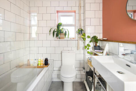 1_Bathroom