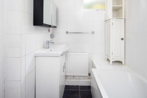 12_Bathroom