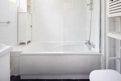 13_Bathroom