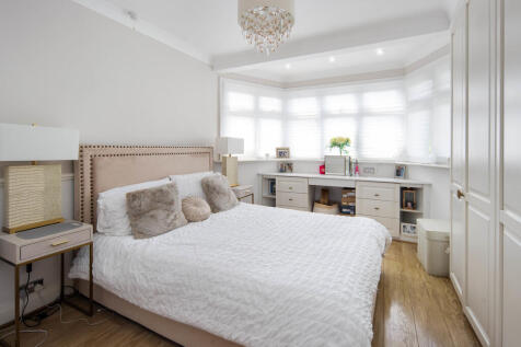 5_Bedroom 2