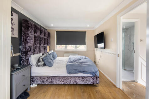 8_Bedroom 4