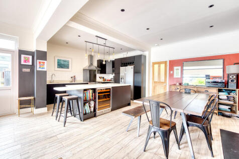 Kitchen 3