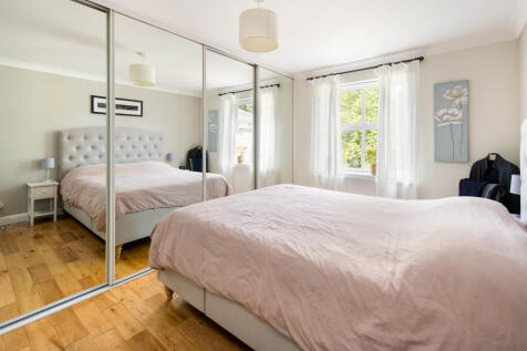 13_Bedroom