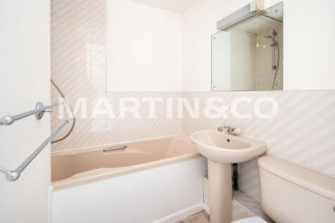 6_Bathroom