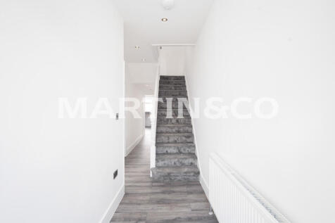 8_Hallway