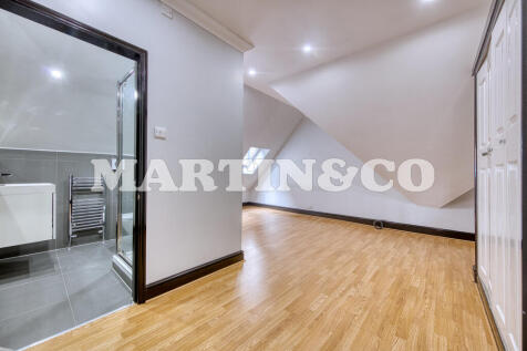 Bedroom 1a