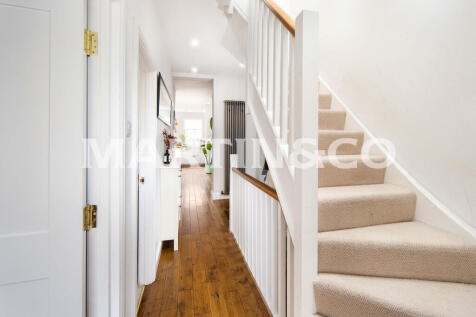 16_Hallway
