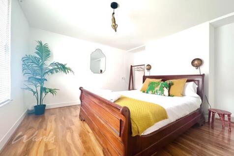 Vicarage bed 5 use