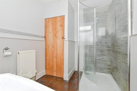 Clifton shower use