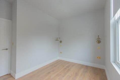 Carlton 5 bed 2 a