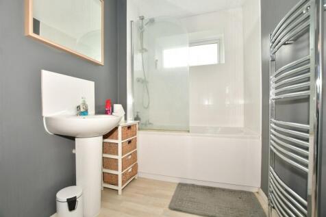 Beech bathroom 1