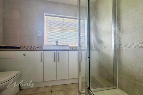 Bedford shower use