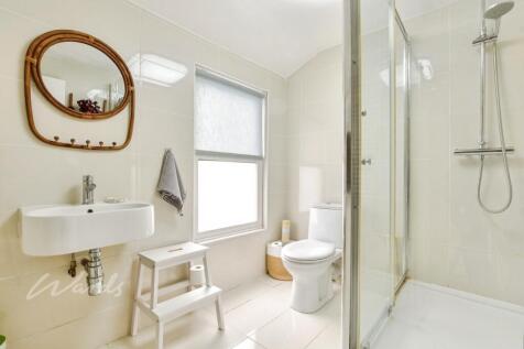 Rodney shower use