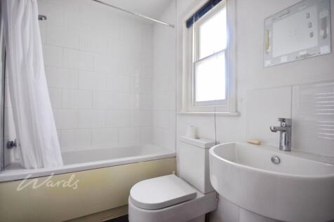 fort 3 bathroom use