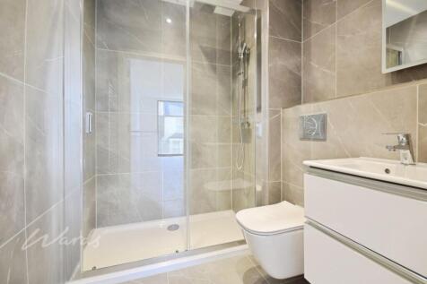 William 6 en suit...