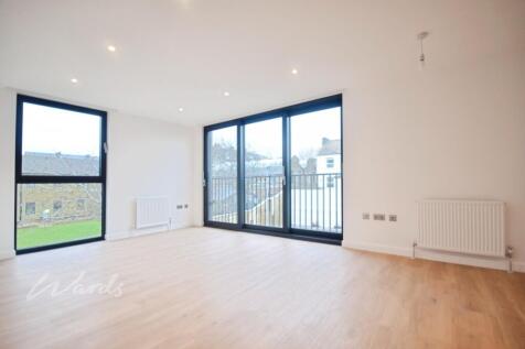 Emin 22 lounge ar...