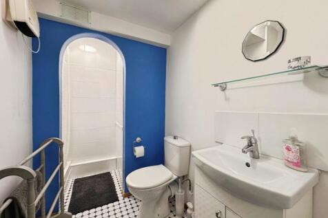 Harbour towers sh...