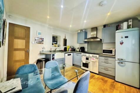 Paragon kitchen d...