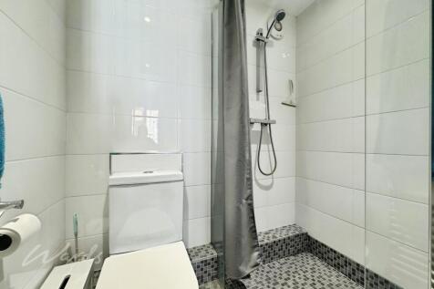 Paragon shower use