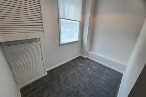 Bedroom 2/ Study