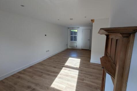 Sitting room  dining room.jpg