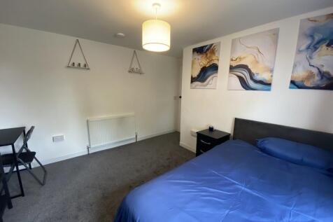 Room 2 (2)