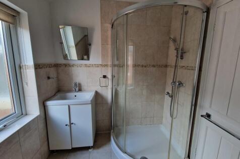 Upstairs bathroom