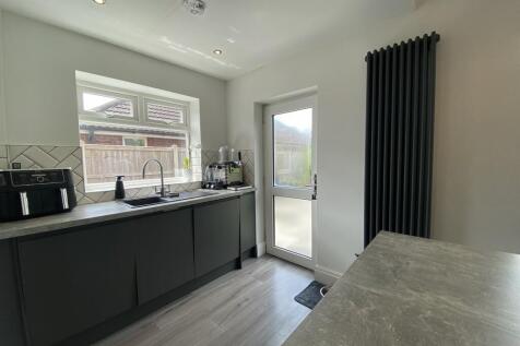 Kitchen Diner 3