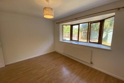 Living Room (2)