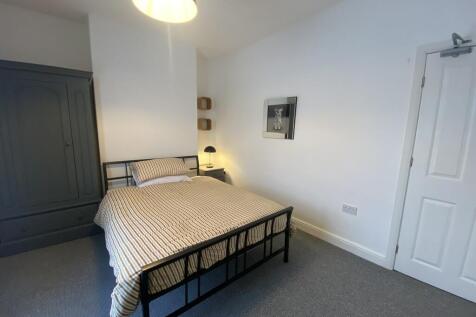 Bedroom (2)