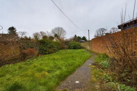 CAM01224G0-PR0565-STILL009.jpg