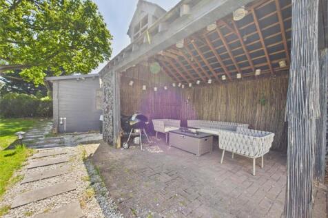 CAM01224G0-PR0626-STILL024.jpg