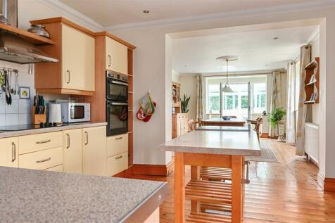 St.Helens View - Parsonage Lane - TN35 4SH (11).jp