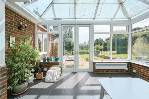 St.Helens View - Parsonage Lane - TN35 4SH (12).jp
