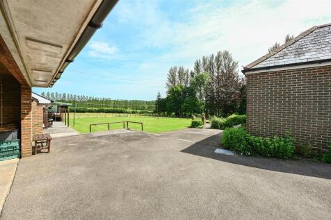 St.Helens View - Parsonage Lane - TN35 4SH (72).jp