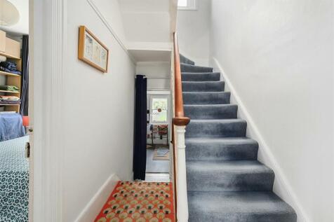 45 PRIORY ROAD TN34 (13).jpg