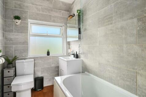 12 MILL LANE - TN354LJ (18).jpg