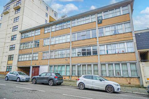 Alan Court (6)_Alto.jpg