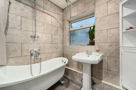 37 CLIFTON ROAD - TN35 (8).jpg