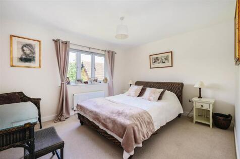 53 woodlands way tn34 (21).jpg