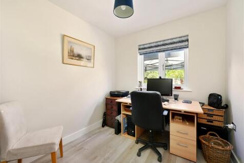 53 woodlands way tn34 (12).jpg