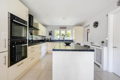 53 woodlands way tn34 (27).jpg