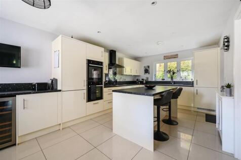 53 woodlands way tn34 (28).jpg