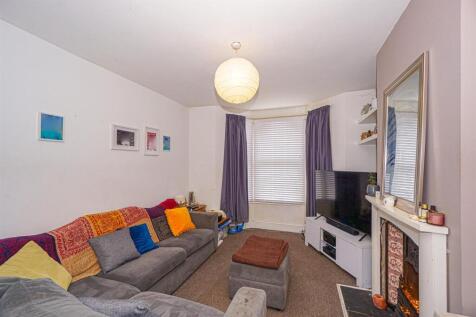 Hughenden Road (1)_Alto.jpg