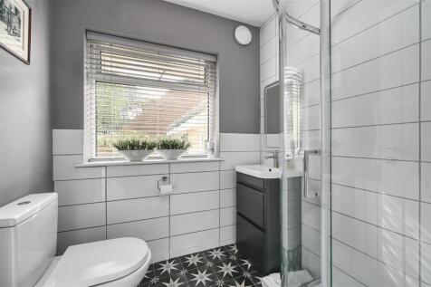 1 EWHURST CLOSE (14).jpg