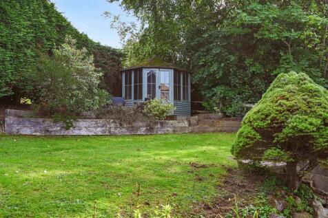 1 EWHURST CLOSE (23).jpg