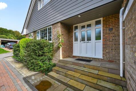 1 EWHURST CLOSE (34).jpg