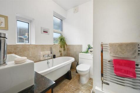 66 LOWER PARK ROAD (8).jpg